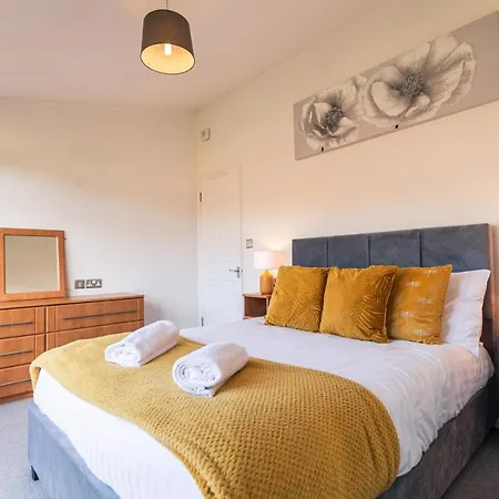 Chestnut With Hot Tub * Malton