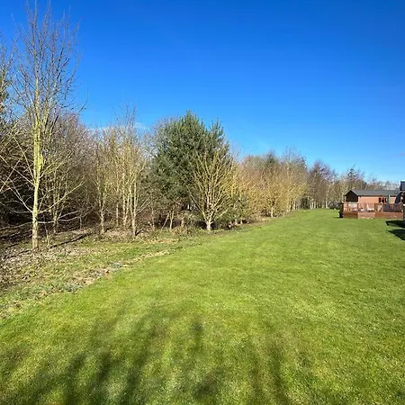 Lodge Chestnut With Hot Tub Malton